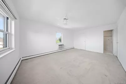 90 S Park Avenue #C7, Rockville Centre, NY 11570 - Photo 13