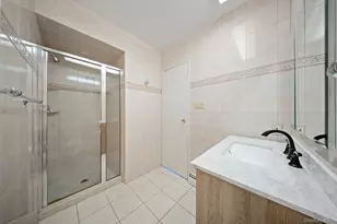 90 S Park Ave, Rockville Centre, NY 11570 - Photo 15