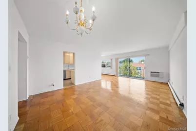 90 S Park Avenue #C7, Rockville Centre, NY 11570 - Photo 5