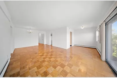 90 S Park Avenue #C7, Rockville Centre, NY 11570 - Photo 7