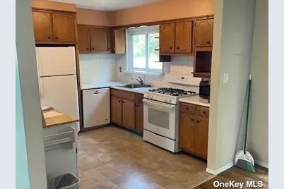 75 Selden Boulevard, Centereach, NY 11720 - Photo 13