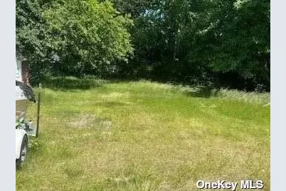 75 Selden Boulevard, Centereach, NY 11720 - Photo 5