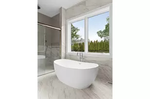 26 Pine Tree Rd, Southampton, NY 11968 - Photo 15