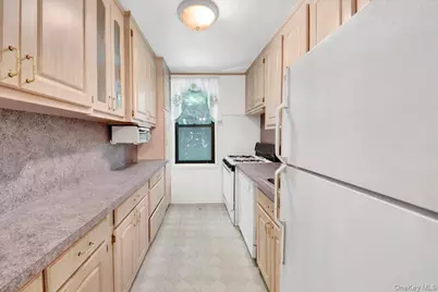 277 Bronx River Road #4L, Yonkers, NY 10704 - Photo 15