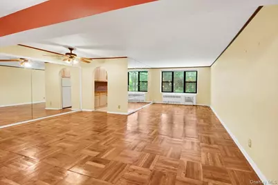 277 Bronx River Road #4L, Yonkers, NY 10704 - Photo 5