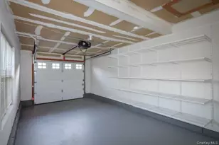 01 Overlook Dr, Farmingville, NY 11738 - Photo 13