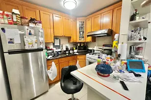 104-48 37th Dr, Corona, NY 11368 - Photo 5