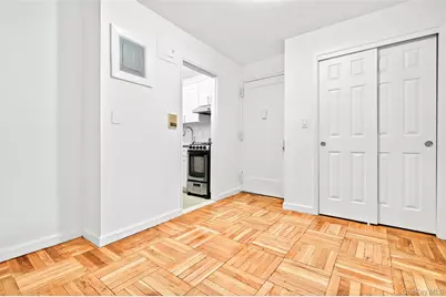 2244 Bronx Park E #1E, Bronx, NY 10467 - Photo 9