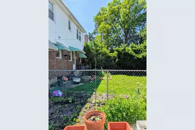 13 Surrey Lane, New Hyde Park, NY 11040 - Photo 13