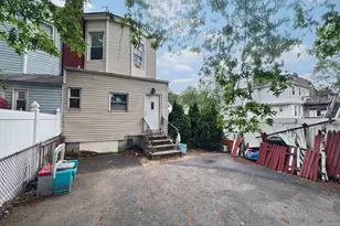 556 Van Cortlandt Park Ave, Yonkers, NY 10705 - Photo 17