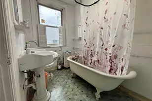 556 Van Cortlandt Park Ave, Yonkers, NY 10705 - Photo 7