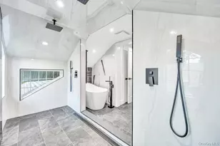 15 Superior Rd, Floral Park, NY 11001 - Photo 15