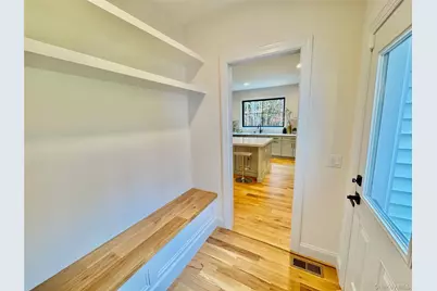 122 Dayton Avenue, Manorville, NY 11949 - Photo 15