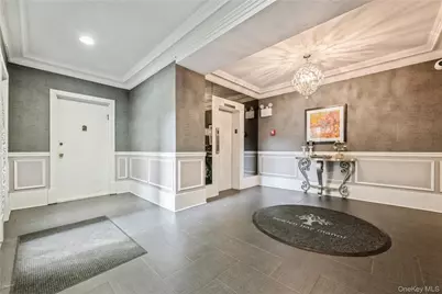 1175 E Broadway #2J, Hewlett, NY 11557 - Photo 5