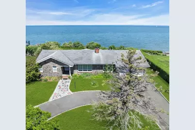 2100 Sound Drive, Greenport, NY 11944 - Photo 3