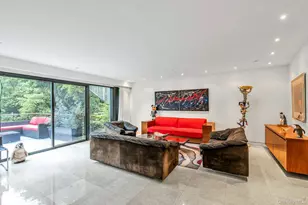 112 Scudders Ln, Glenwood Landing, NY 11547 - Photo 7