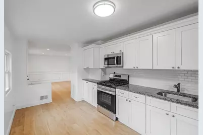 213 Stuyvesant Drive, Selden, NY 11784 - Photo 7