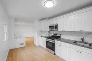 213 Stuyvesant Dr, Selden, NY 11784 - Photo 7