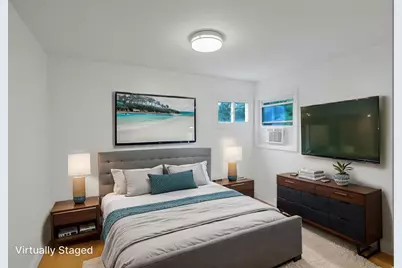 213 Stuyvesant Drive, Selden, NY 11784 - Photo 9