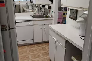 284 Central Ave, Lawrence, NY 11559 - Photo 7