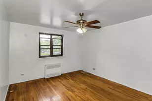 87-40 Francis Lewis Blvd, Queens Village, NY 11427 - Photo 13