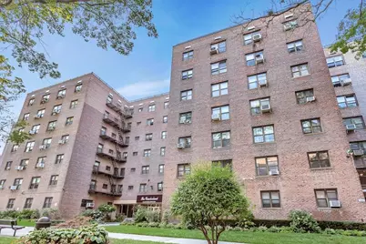 87-40 Francis Lewis Boulevard #B38, Queens Village, NY 11427 - Photo 19