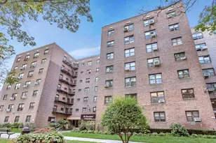 87-40 Francis Lewis Blvd, Queens Village, NY 11427 - Photo 19