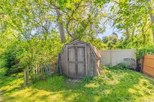 218 Cliff Rd W, Wading River, NY 11792 - Photo 9