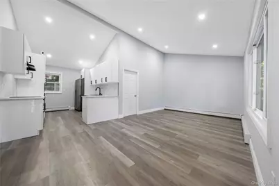 545 Granny Road, Medford, NY 11763 - Photo 11