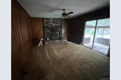 8 Bay Place, Huntington, NY 11743 - Photo 7