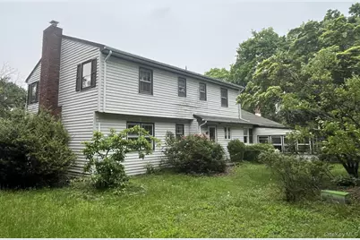 8 Bay Place, Huntington, NY 11743 - Photo 3