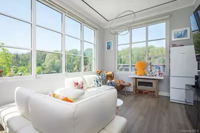 100 Garvies Point Road #1042, Glen Cove, NY 11542 - Photo 5