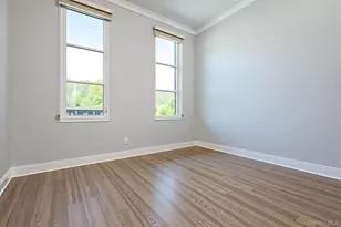 100 Garvies Point Rd, Glen Cove, NY 11542 - Photo 7