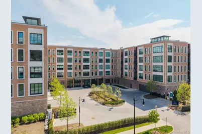 100 Garvies Point Road #1042, Glen Cove, NY 11542 - Photo 25