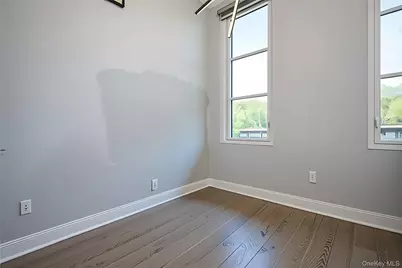 100 Garvies Point Road #1042, Glen Cove, NY 11542 - Photo 11