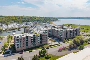 100 Garvies Point Rd, Glen Cove, NY 11542 - Photo 21