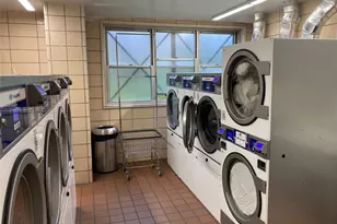 17-85 215th St, Bayside, NY 11360 - Photo 27