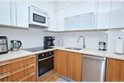 31-35 31st Street, Astoria, NY 11106 - Photo 13