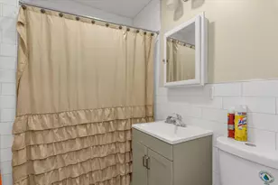 78-22 83 St, Glendale, NY 11385 - Photo 19