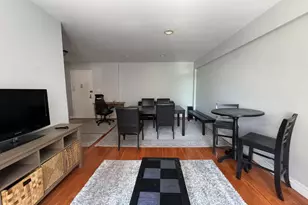 10025 Queens Blvd, Forest Hills, NY 11375 - Photo 9