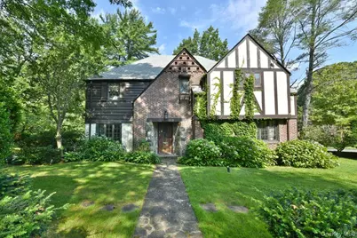 1 Linford Road, Great Neck, NY 11021 - Photo 1