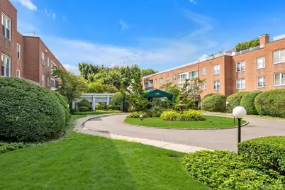 1390 Broadway #107, Hewlett, NY 11557 - Photo 1