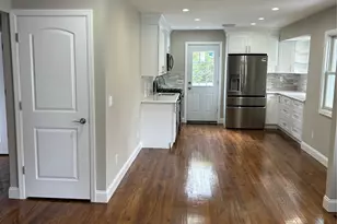 14 Chenango Dr, Bay Shore, NY 11706 - Photo 3