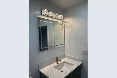 14 Chenango Drive, Bay Shore, NY 11706 - Photo 7