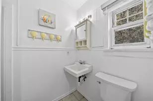 5 Champlain St, Ocean Beach, NY 11706 - Photo 37