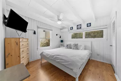 5 Champlain Street, Ocean Beach, NY 11706 - Photo 15