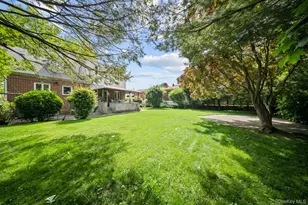 28-16 215th Pl, Bayside, NY 11360 - Photo 25