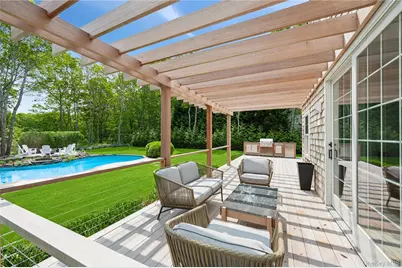 20 Cove Neck Lane, Southampton, NY 11968 - Photo 3