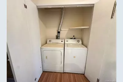 54 Hickory Road #2nd Fl, Port Washington, NY 11050 - Photo 13