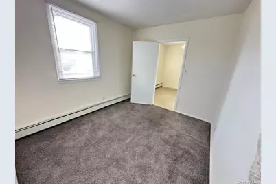 54 Hickory Road #2nd Fl, Port Washington, NY 11050 - Photo 7